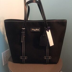 Dooney & Bourke East West Large Shopper in Black Leather and Canvas